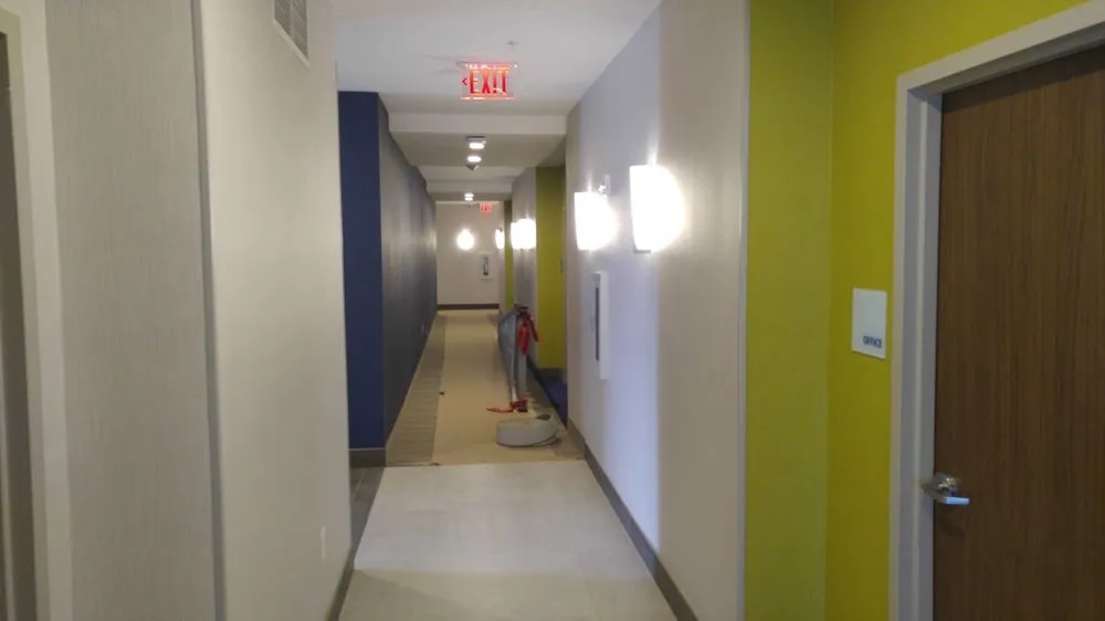 Slide of Leon Quality Electric