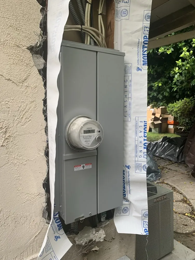 Slide of Leone Electric