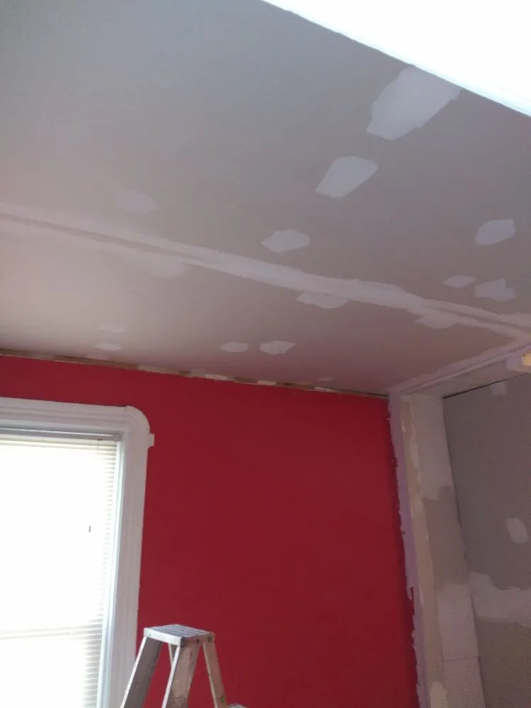 Slide of Leons Home Improvement