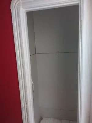 Leons Home Improvement Logo