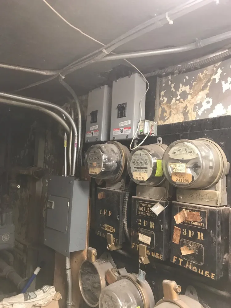 Slide of Leontix Electrical