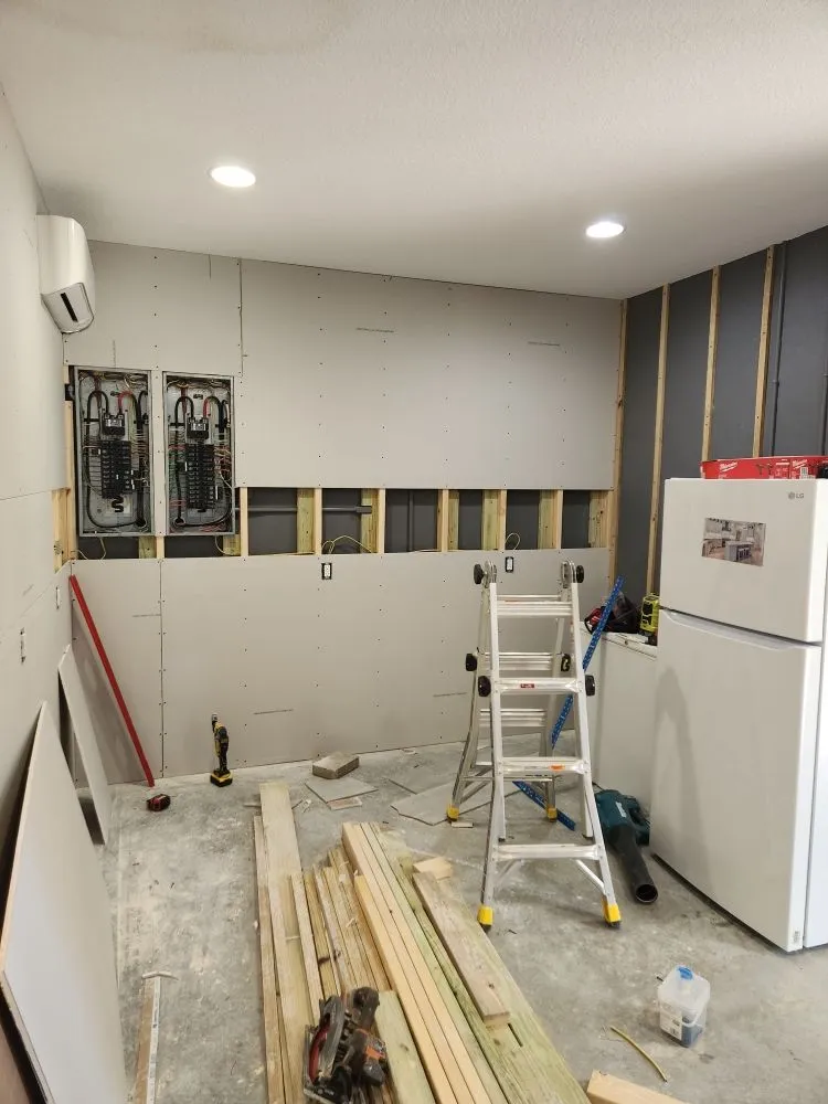 Expert wiring installation in saint peterburg, FL by Leo’s Electric & More