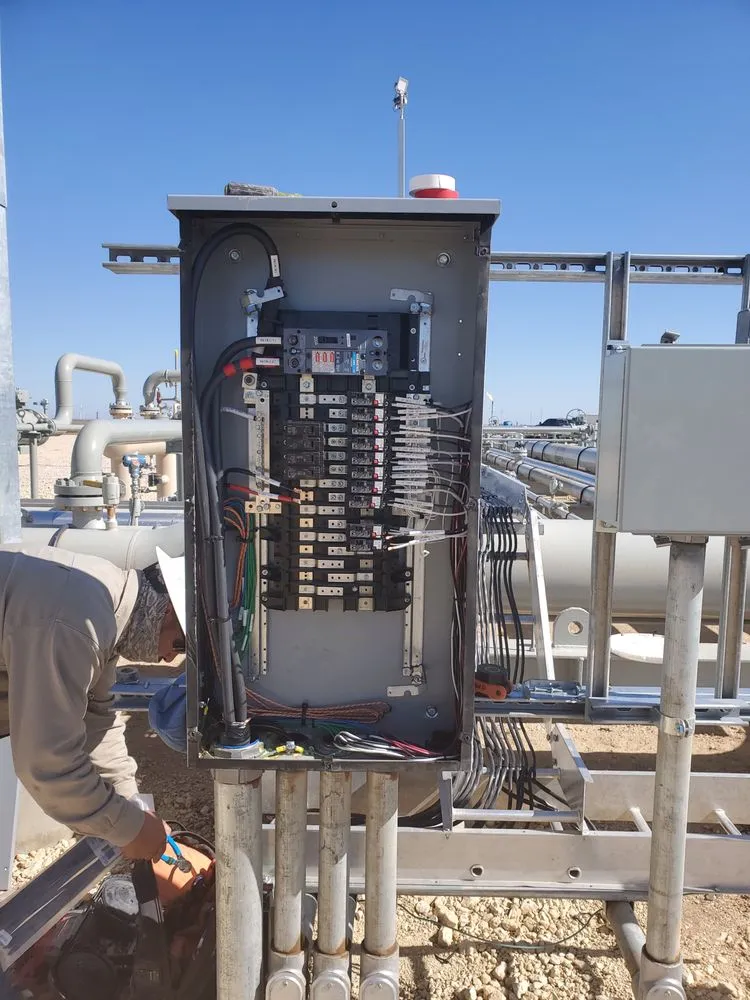 Slide of Leos Electrical Services