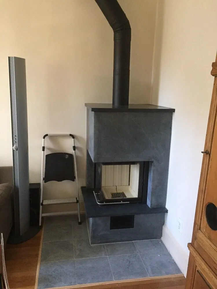 Slide of Lerner & Garcia Associates