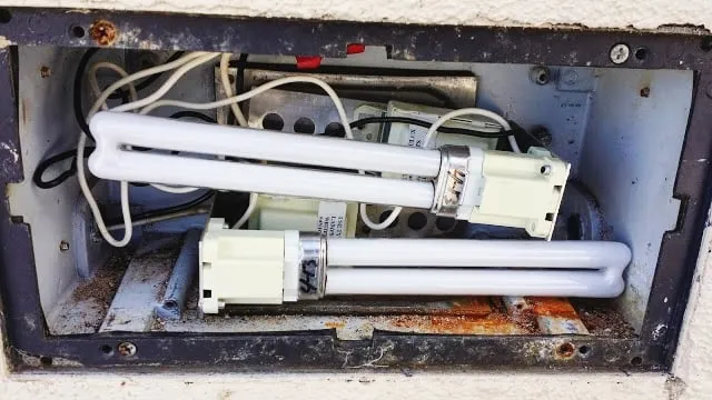 Slide of Le's Electric