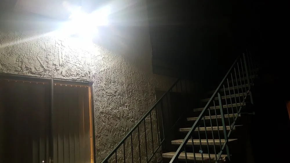 Slide of Le's Electric