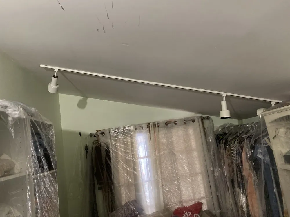 Slide of L.E.S. Is More Electric