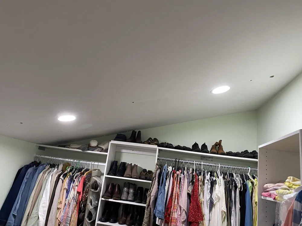 Slide of L.E.S. Is More Electric