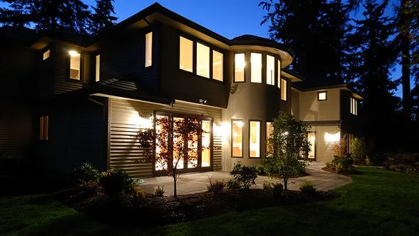 Leucadia Electric Logo