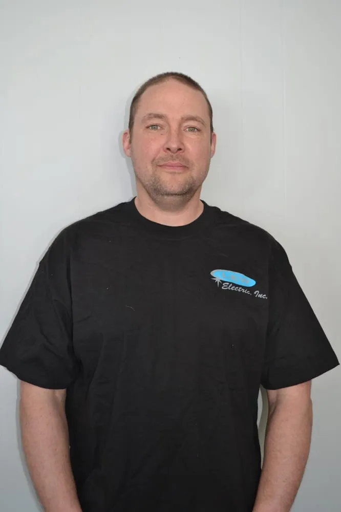 Licensed emergency electrical service experts serving ,  - Lew Electric