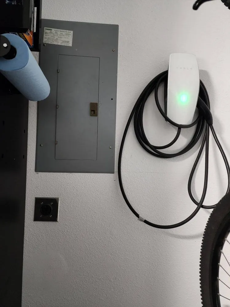 Slide of Lewiz Electrical