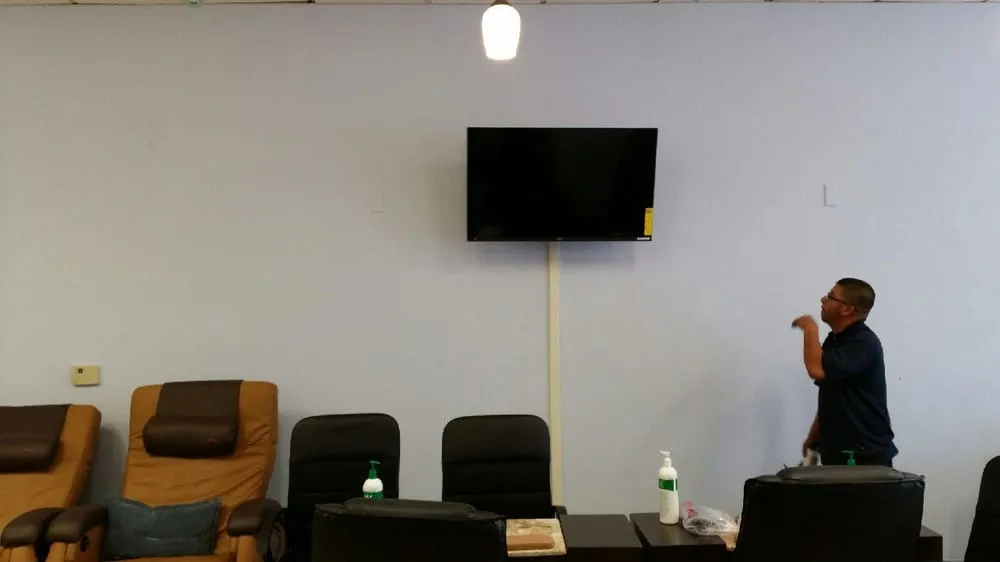 Slide of Lex The Tech Guy