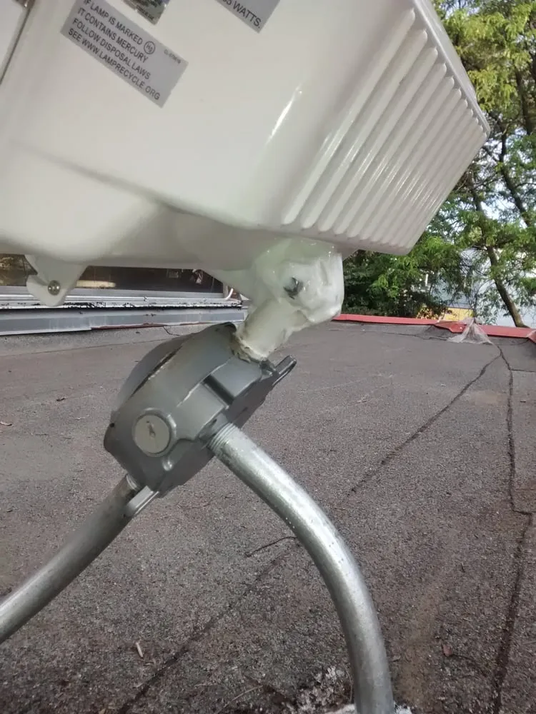 Slide of LGJ Electric, Inc