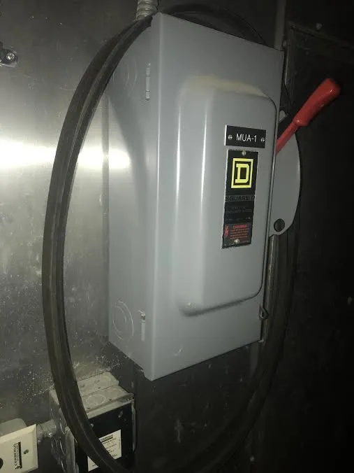 Slide of LGM Electrical Contractor