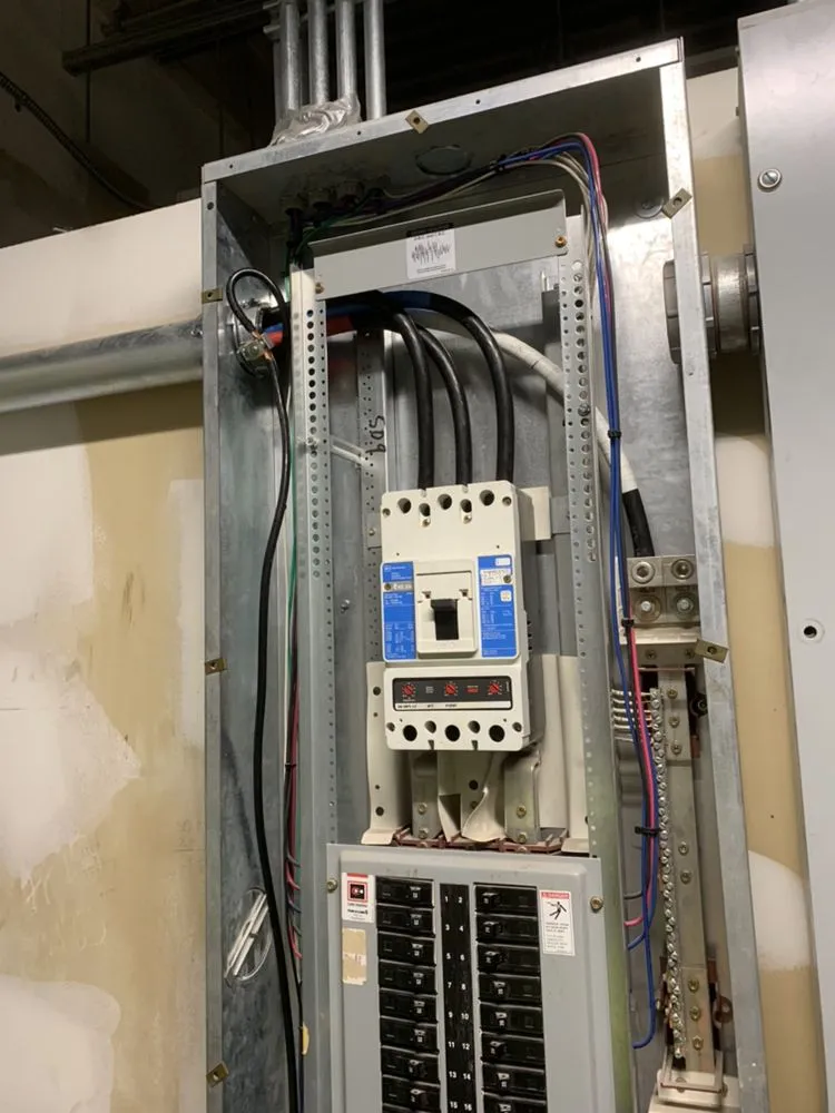 Slide of Lianova Solutions