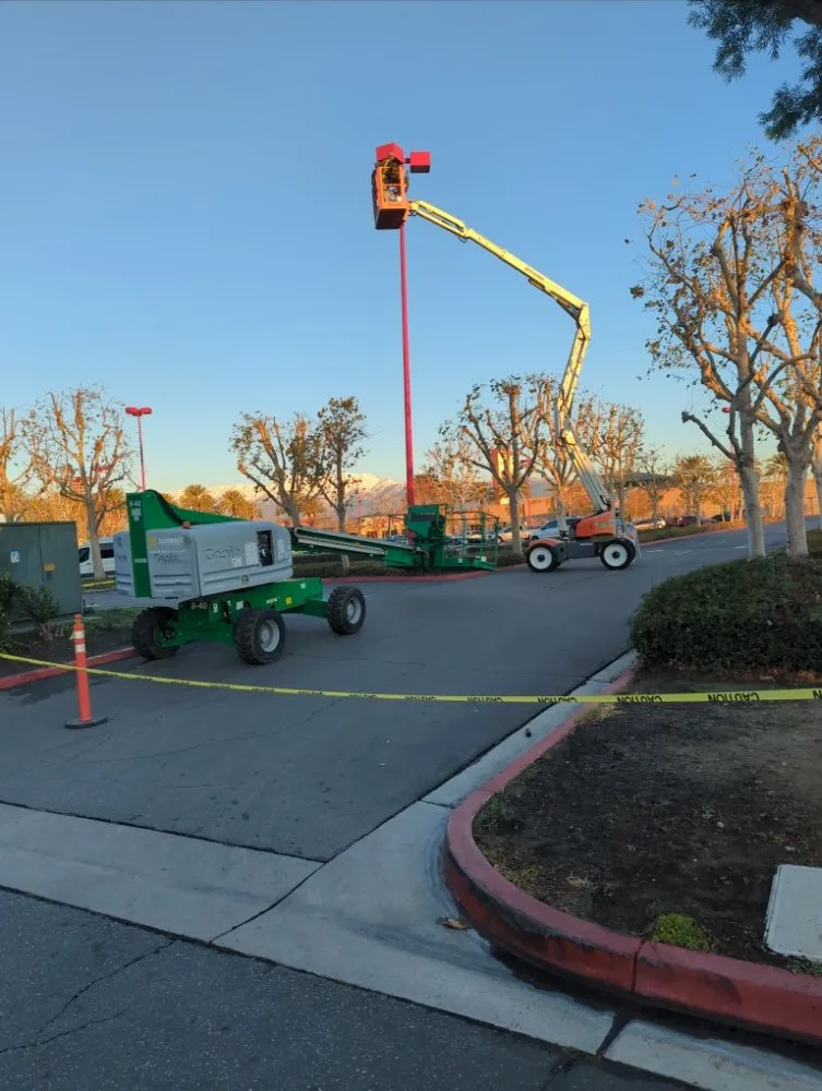 Slide of Licea Electric