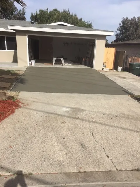 Slide of Licit Construction