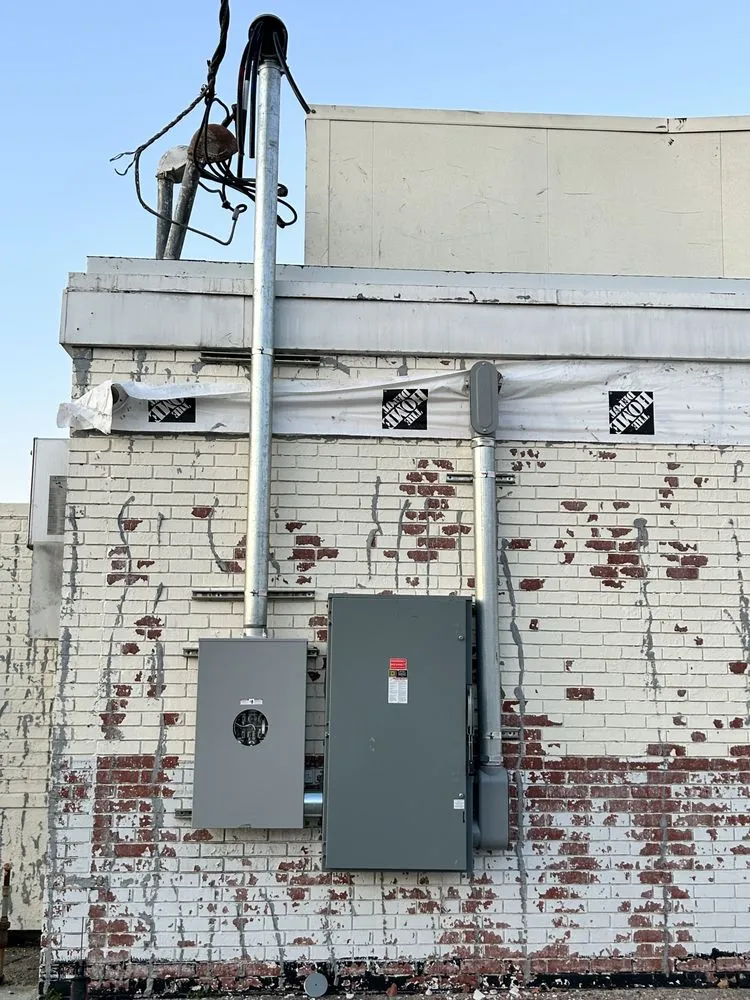 Emergency electrical service for homes in electrical repair,  by 