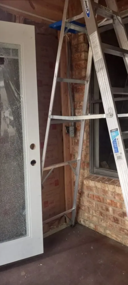Licensed outlet and switch repair in Cedar Hill, TX by Light Em' Up Electric
