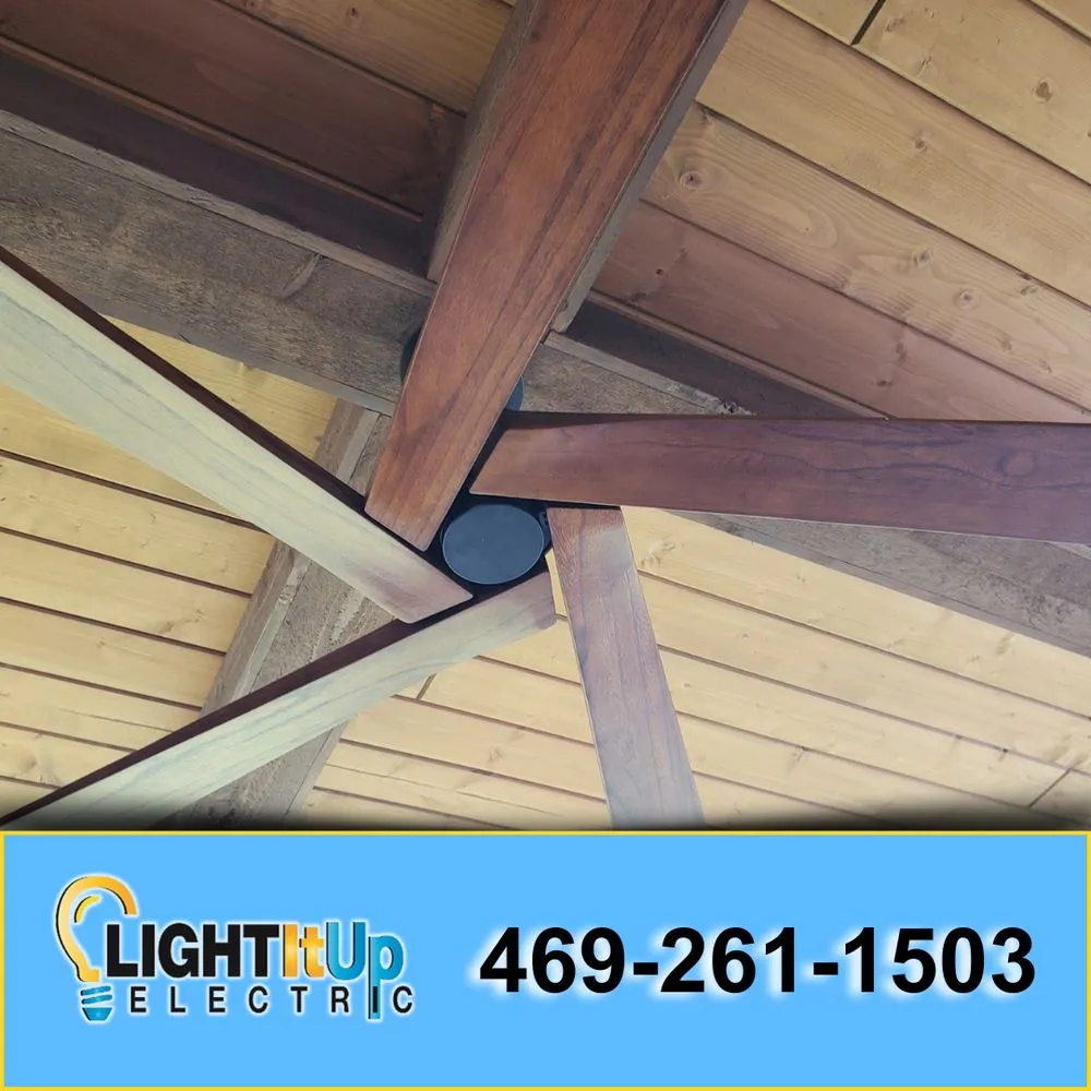 Emergency circuit breaker repair experts serving ,  - Light It Up Electric