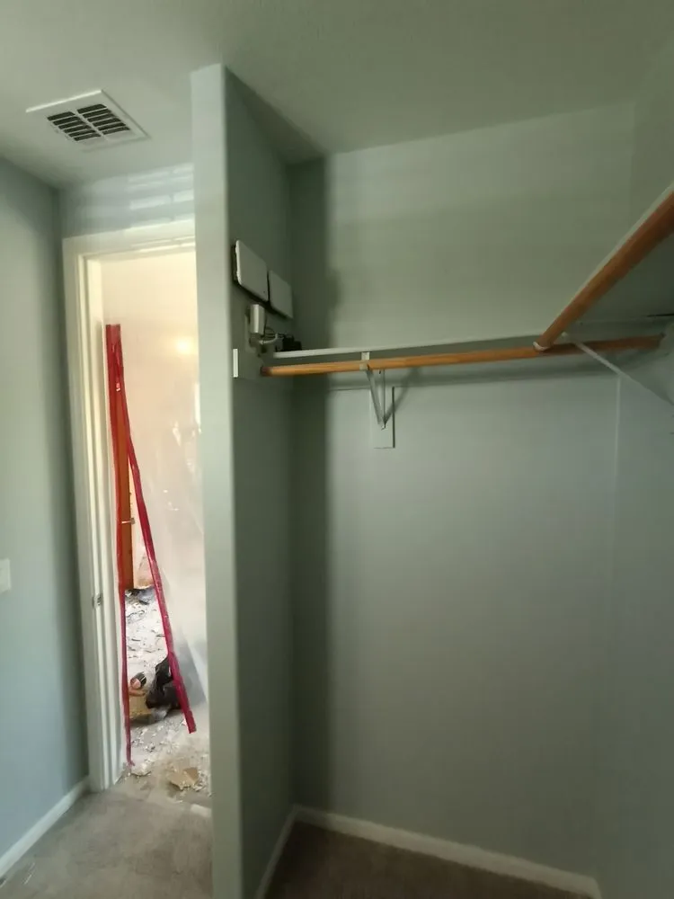 Slide of Light Pro Handyman