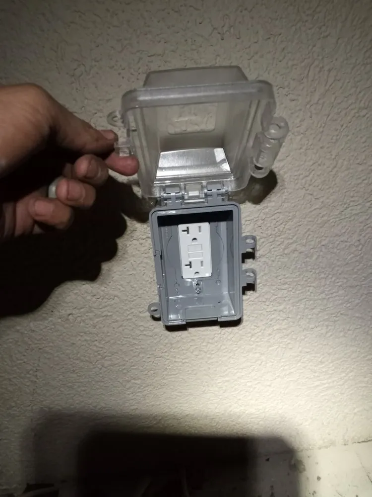 Slide of Light Pro Handyman