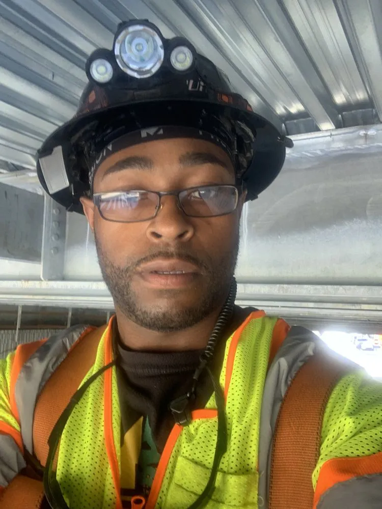 Slide of Light Speed Electric