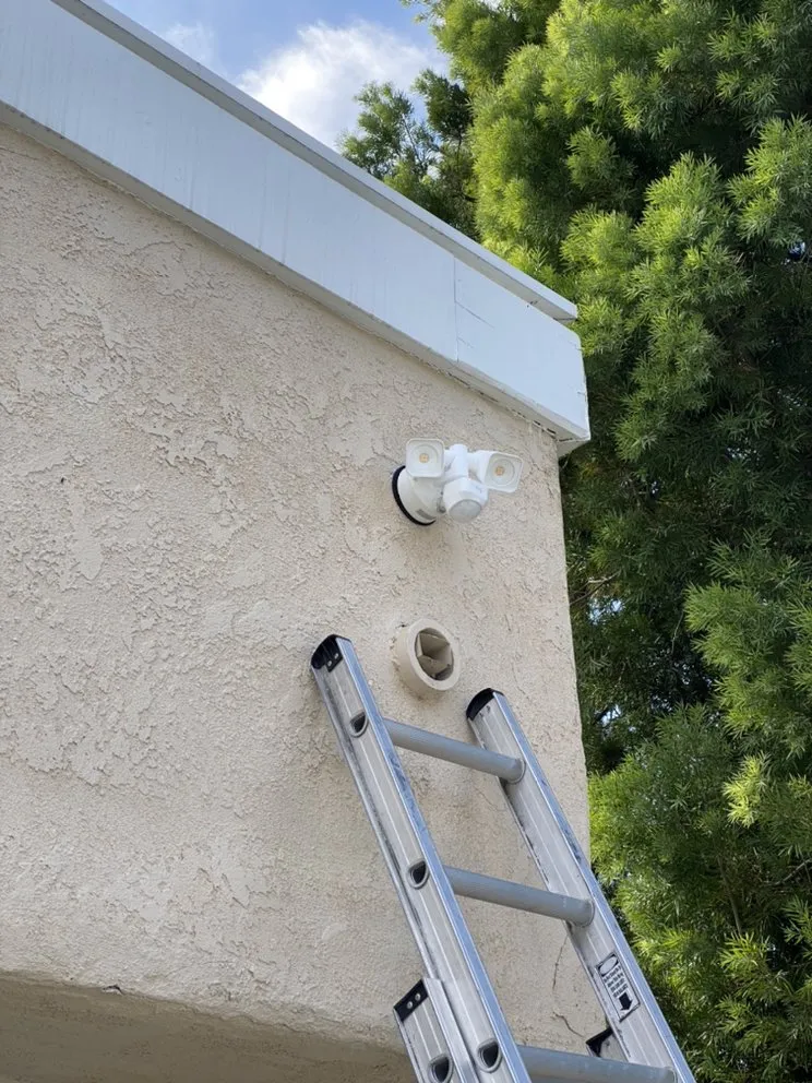 Slide of Light’em Up Electric