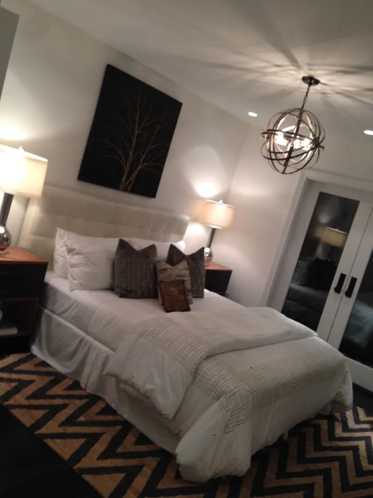 Slide of Lighthammer Electrical and General Contractor