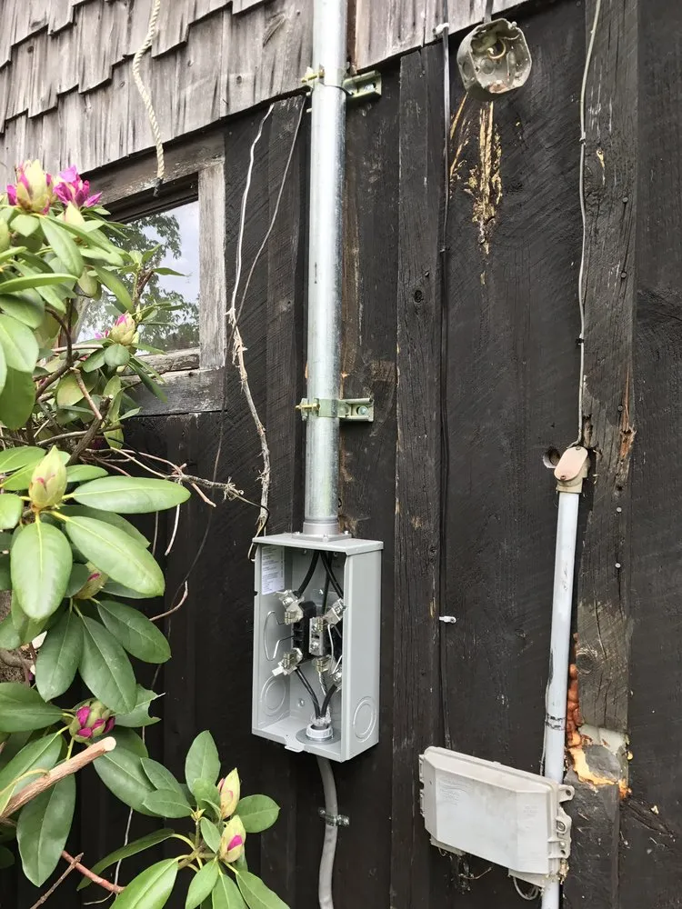 Slide of Lighthouse Electric