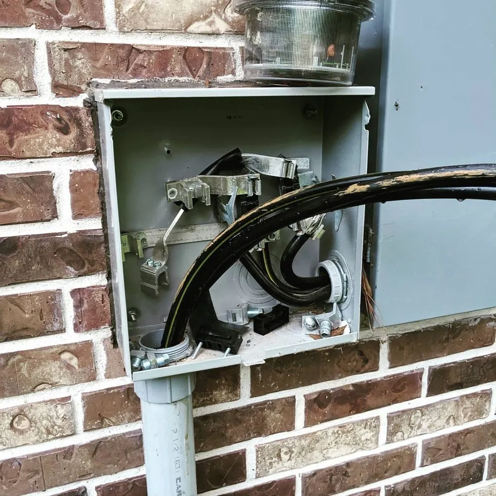 Professional outlet and switch repair in Mt Prospect, IL by Lighting Electric