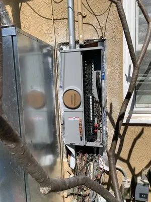 Lighting Electric Logo