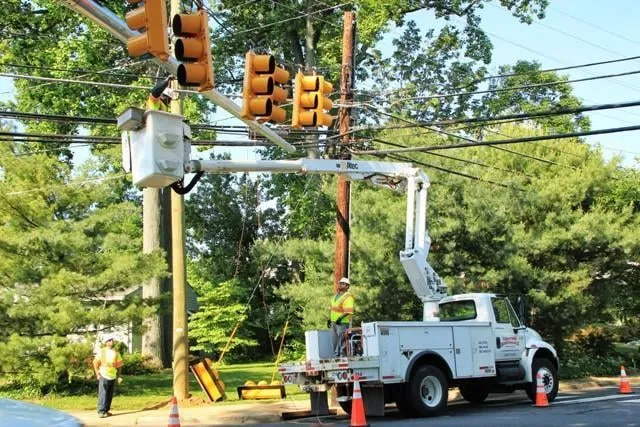 Licensed emergency electrical service in Linthicum Heights, MD by Lighting Maintenance, Inc