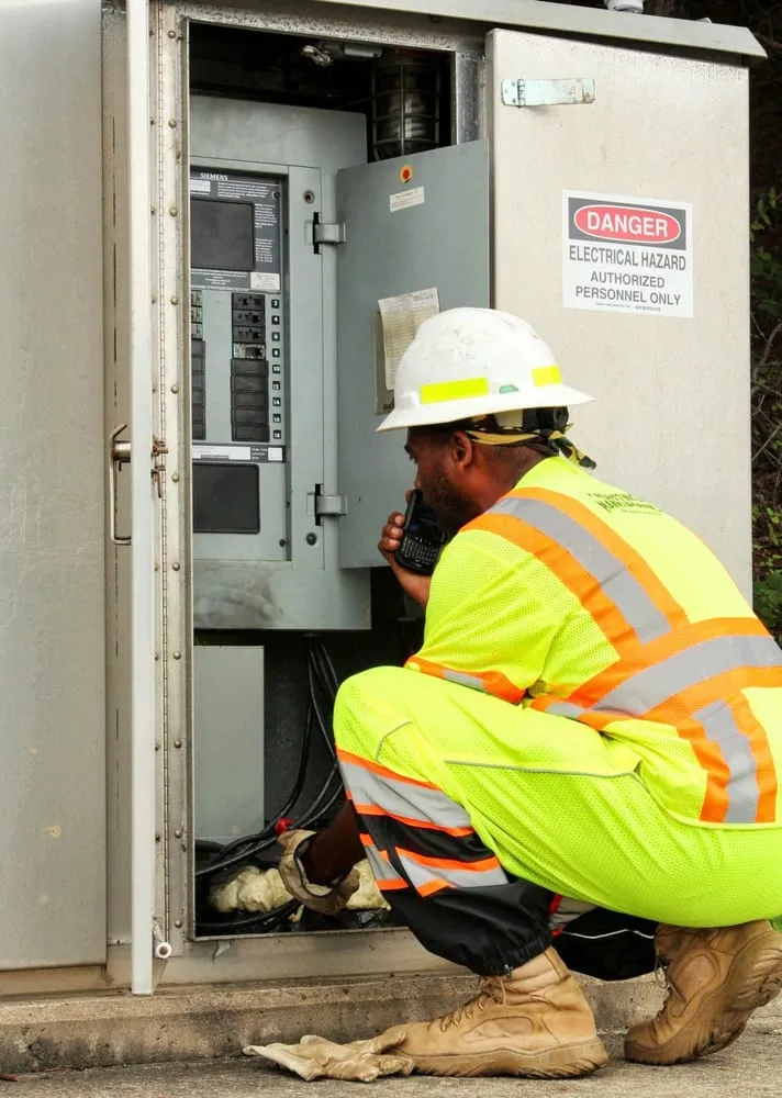 Professional electrician providing electrical repair in Linthicum Heights, MD - Lighting Maintenance, Inc