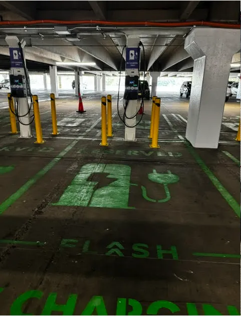 Emergency electrical service for homes in circuit breaker repair,  by 