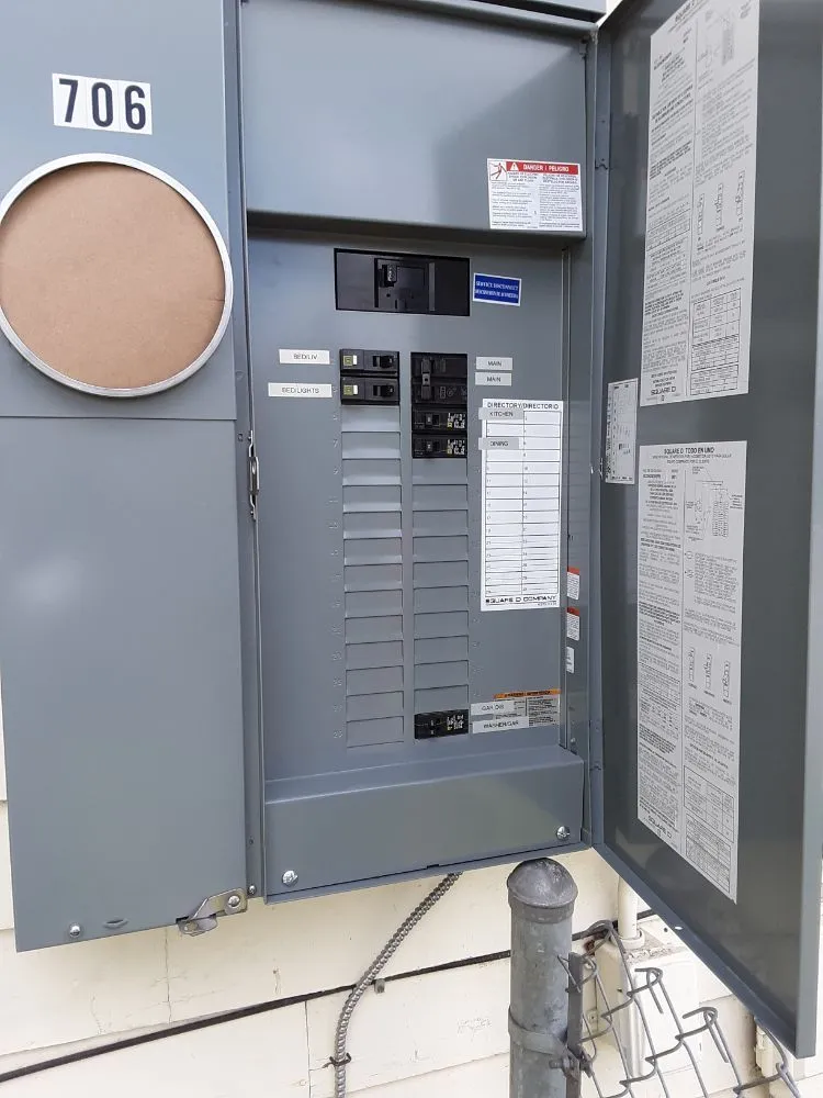 Trusted circuit breaker repair service in ,  - Lighting Technologies