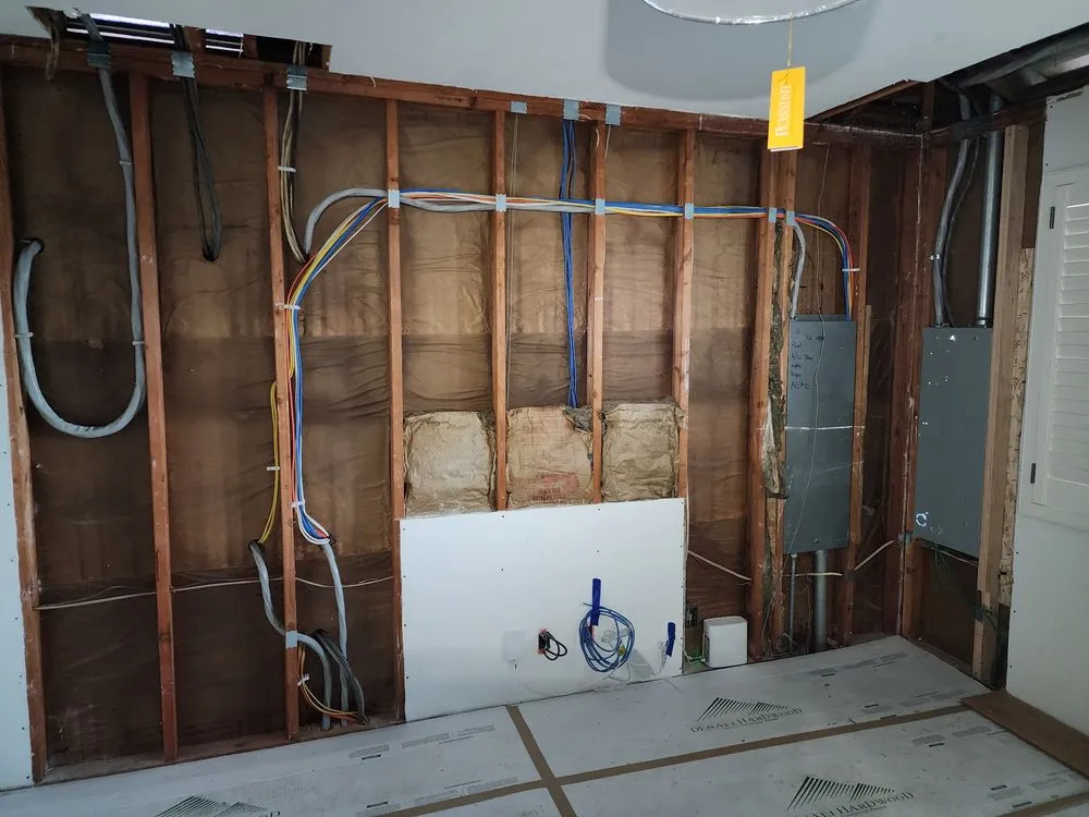 Slide of Lightline Electric