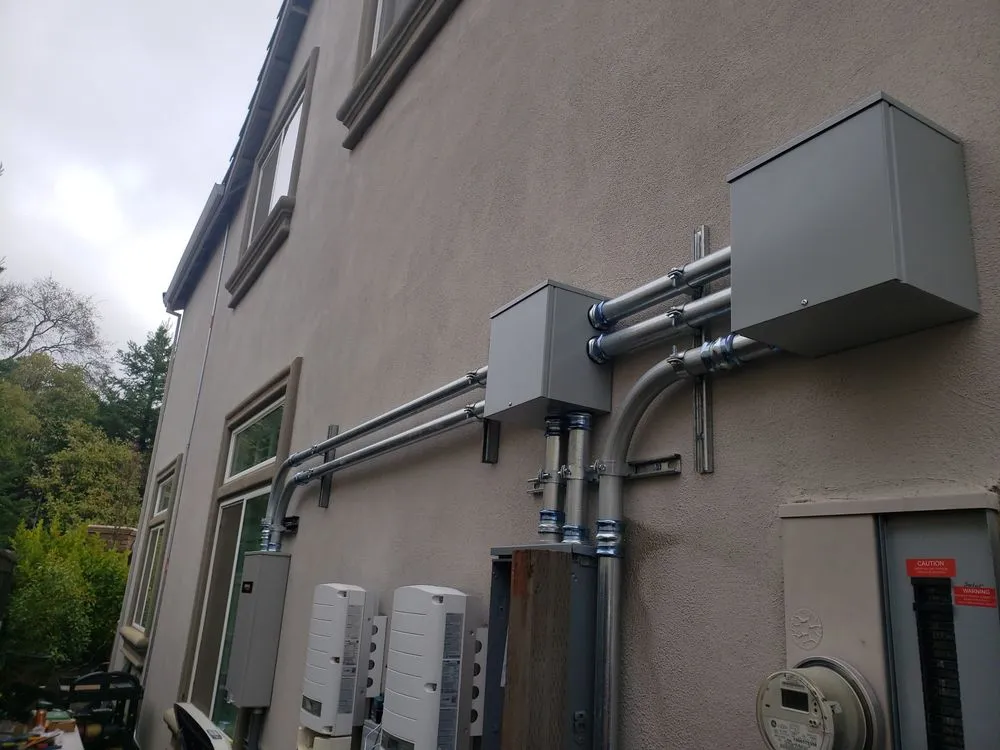 Slide of Lightline Electric