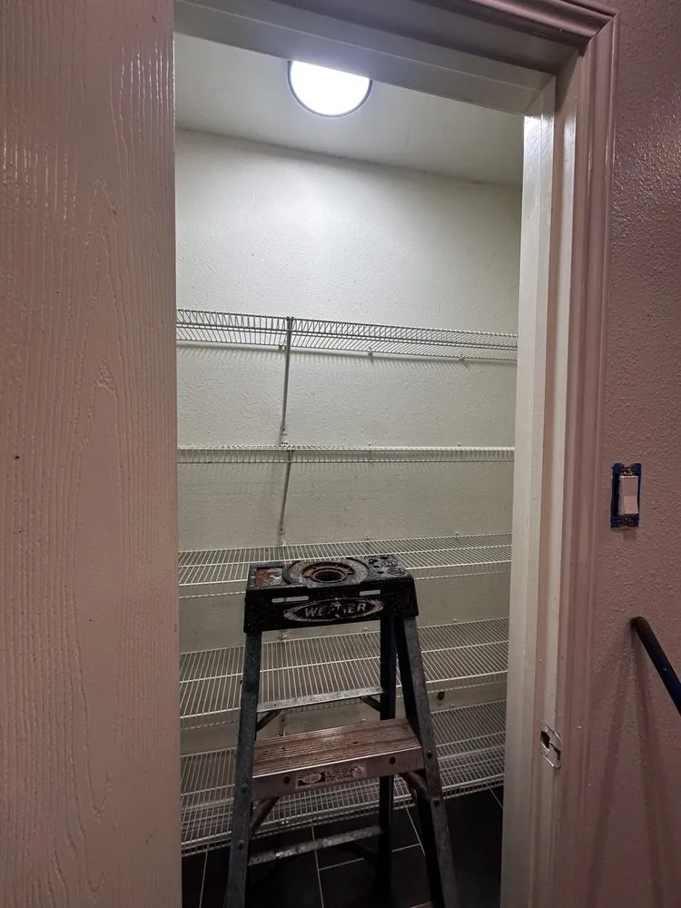 Slide of Lightning Electrcial Services