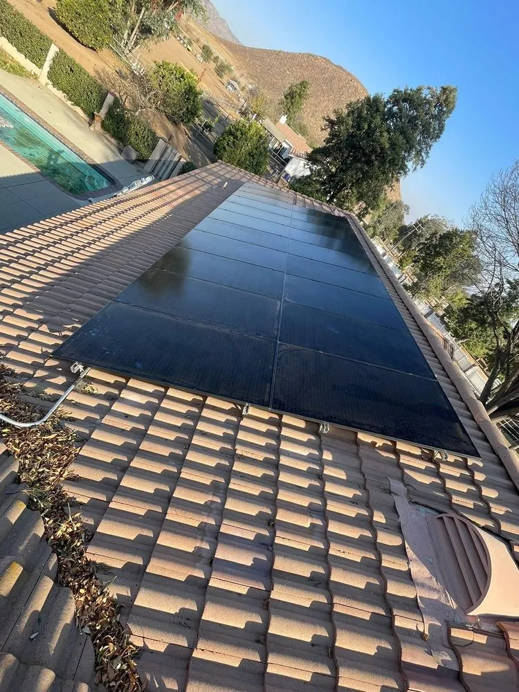 Slide of Lightning Electric & Solar