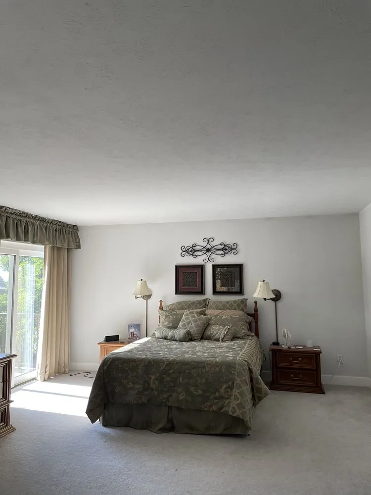 Slide of Lightning Electric