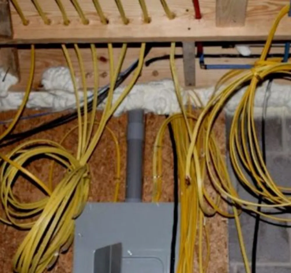 Licensed circuit breaker repair in , by Lightning Electric