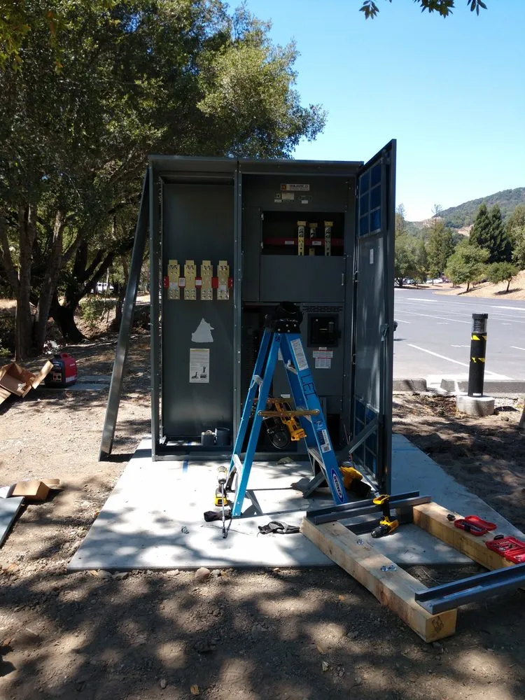 Slide of Lightning Electric