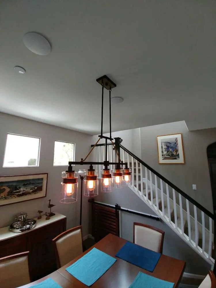 Certified electrician providing electrical repair in ,