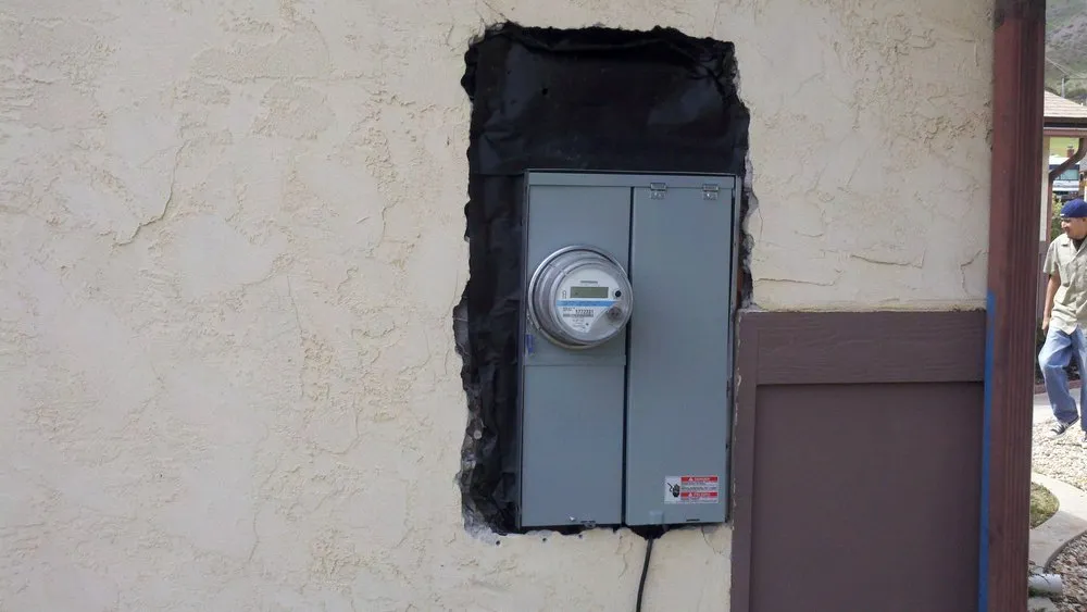 Slide of Lightning Electric