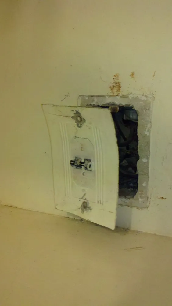 Slide of Lightning Electric