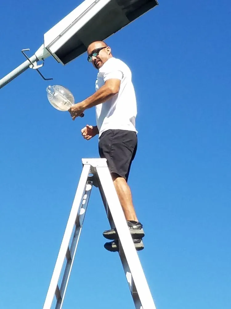 Slide of Lightning Electric