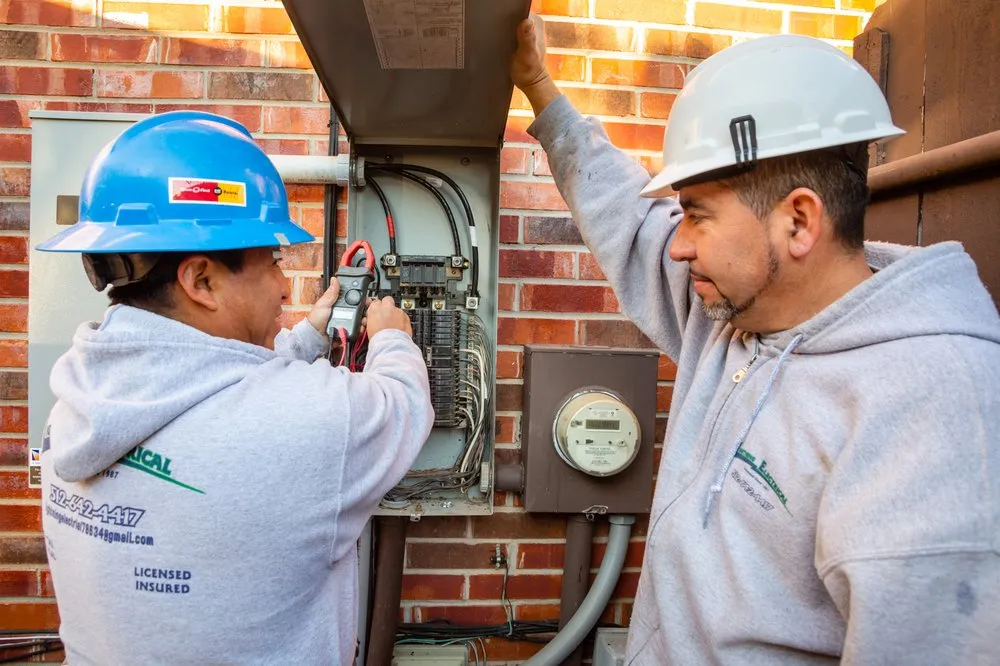 Emergency electrician providing panel upgrade in , 