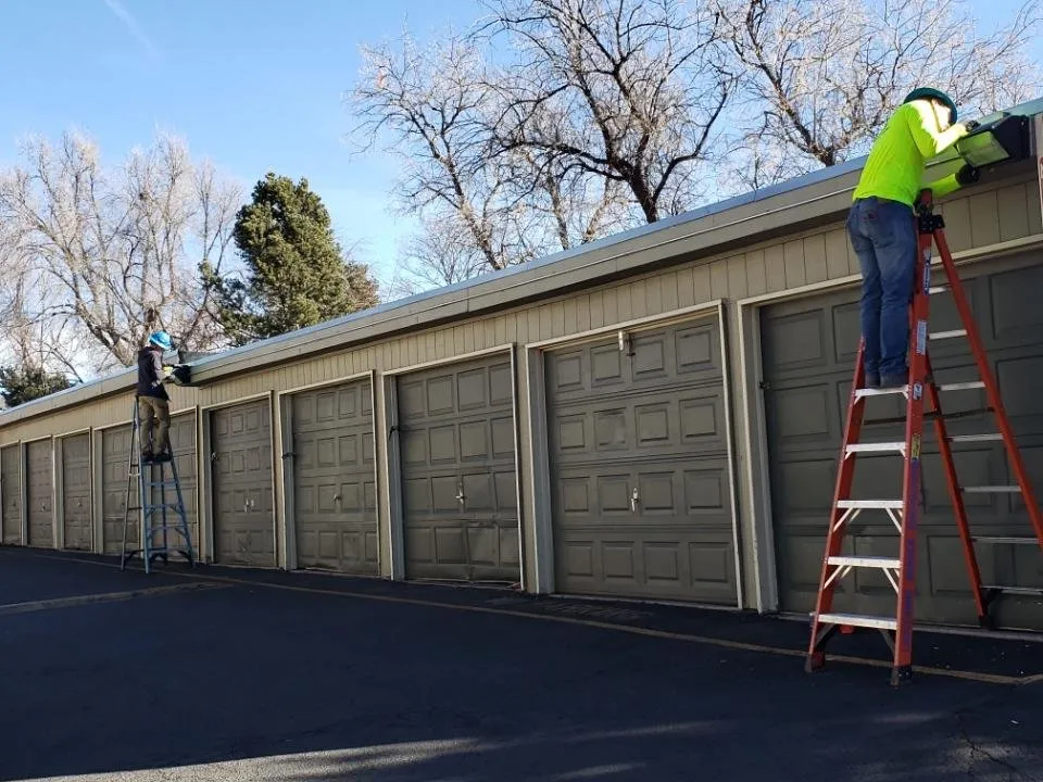 Slide of Lightning Mobile Electric