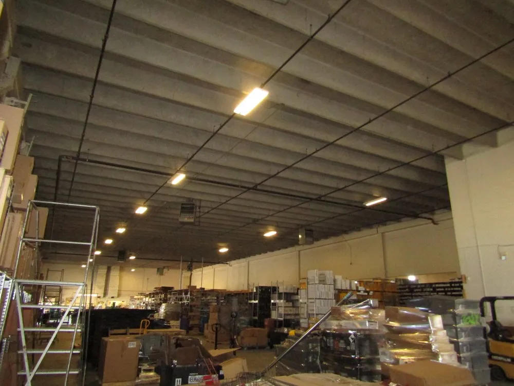 Slide of Lightning Mobile Electric